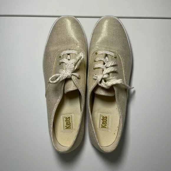 Ked’s women’s gold metallic vintage 90’s glitter tie up sneakers in 7 - Picture 5 of 7